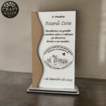 Placas personalizadas para homenagens especiais